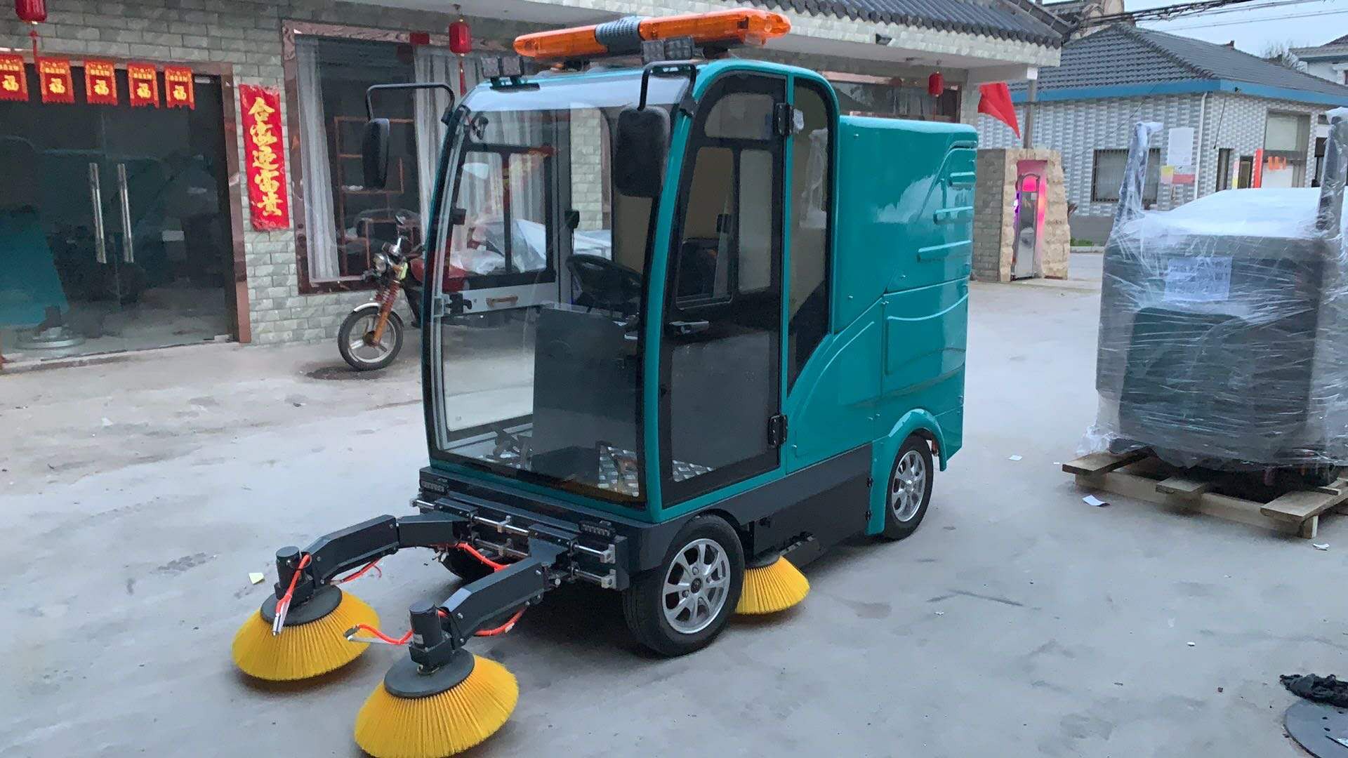 洁士AM2500TM电动四轮全封闭驾驶式扫地车/四轮全封闭驾驶式夜色直播APP安卓下载/四轮全封闭驾驶式清扫车/四轮全封闭驾驶式清扫机/四轮全封闭驾驶式扫路机/四轮全封闭驾驶式扫路车