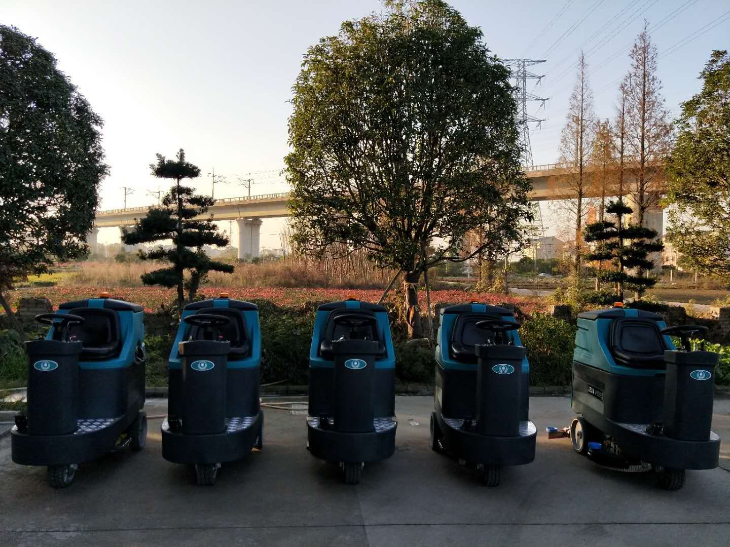 洁士M7B双刷驾驶式夜色直播APP盒子下载/洗地车